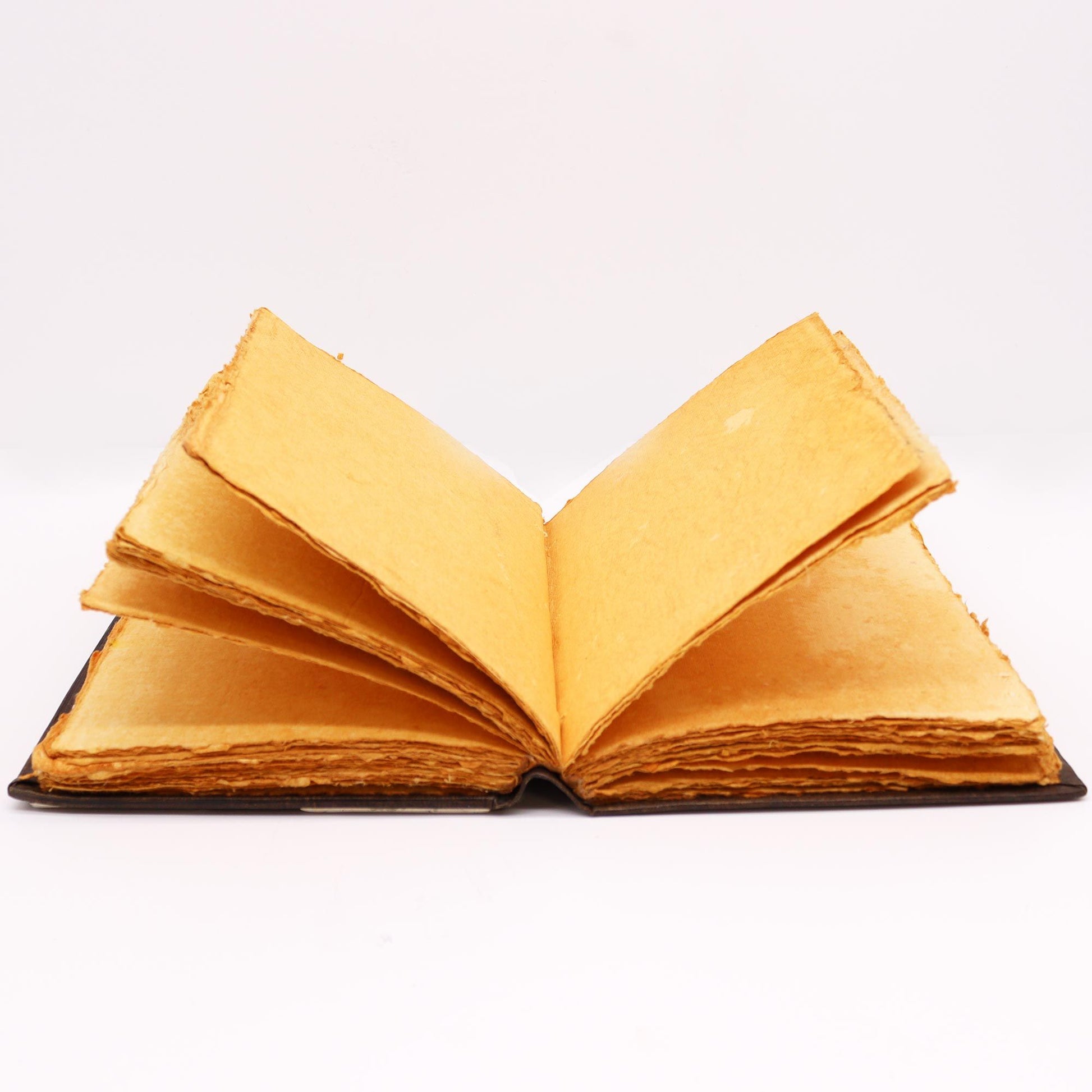 Heafty Red Tan Book - Zinc Rose Decor - 200 Deckle Edges Pages - 26x18cm – packaging