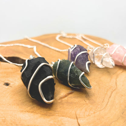 Raw Gemstone Pendulum - Black Agate – detail view