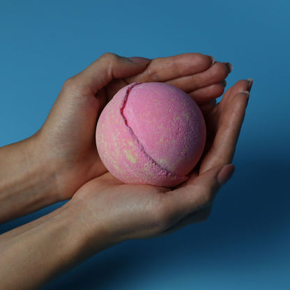 Set of 3 Five for Her Bath Bombs – packaging