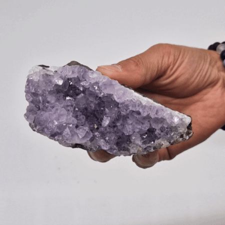 Medium Natural High Grade Amethyst Standing Cluster (approx 350-450gms 7.5-10cm) – detail view