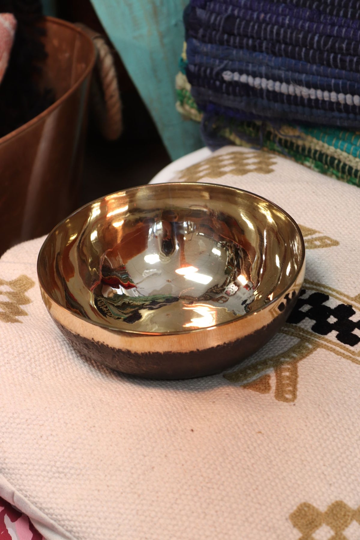 Chaken Singing Bowl, Handmade, Golden Finish, Large, 17cm, approx 800g