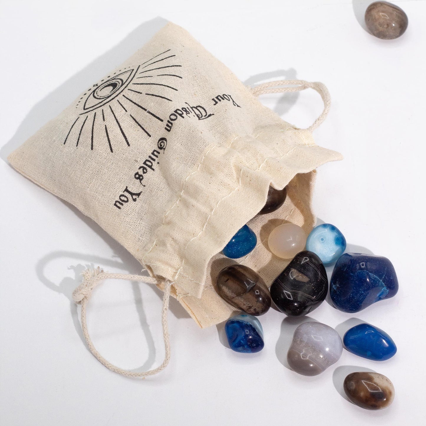 Bulk Mixed Agate - 1kg (aprox. 70 stones) – lifestyle shot