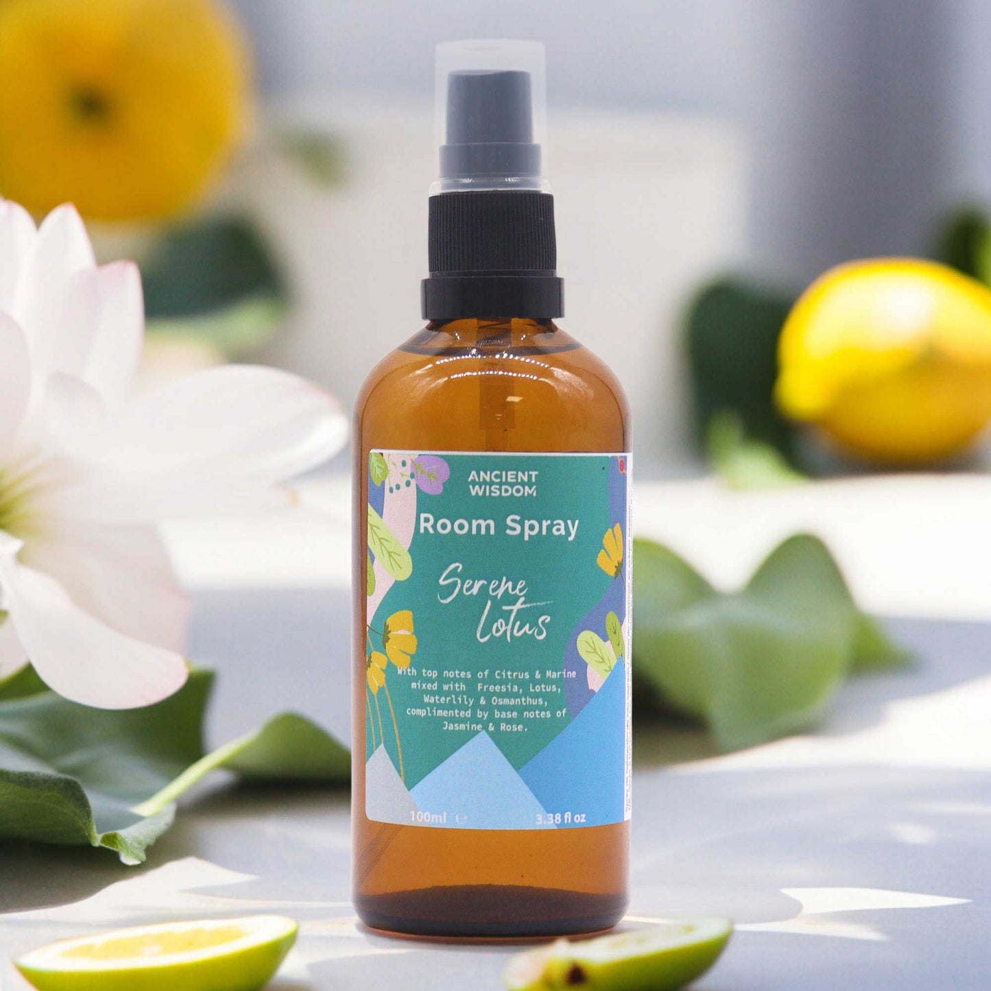 Summer Room Spray - Serene Lotus 100ml – detail view