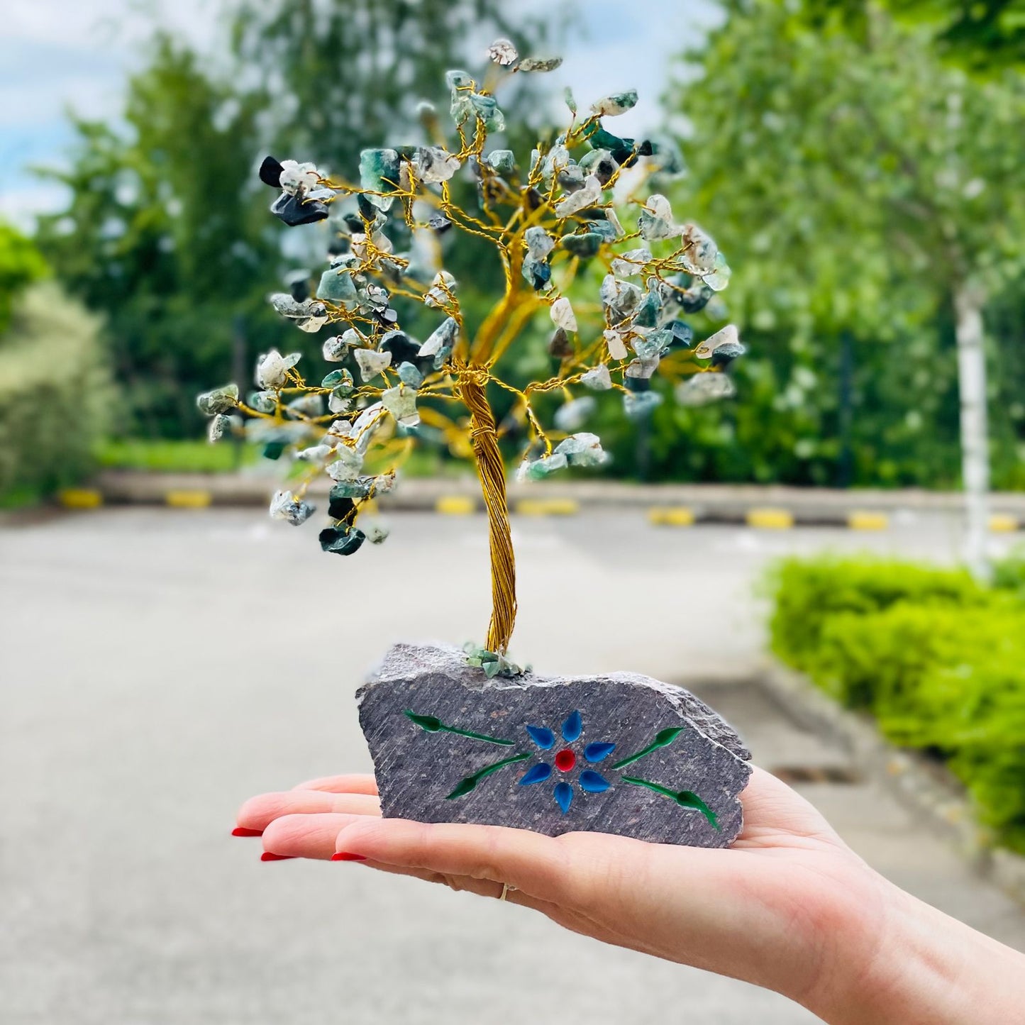 This Indian Moss Agate Gemstone Trees - 160 Stone – lifestyle shot