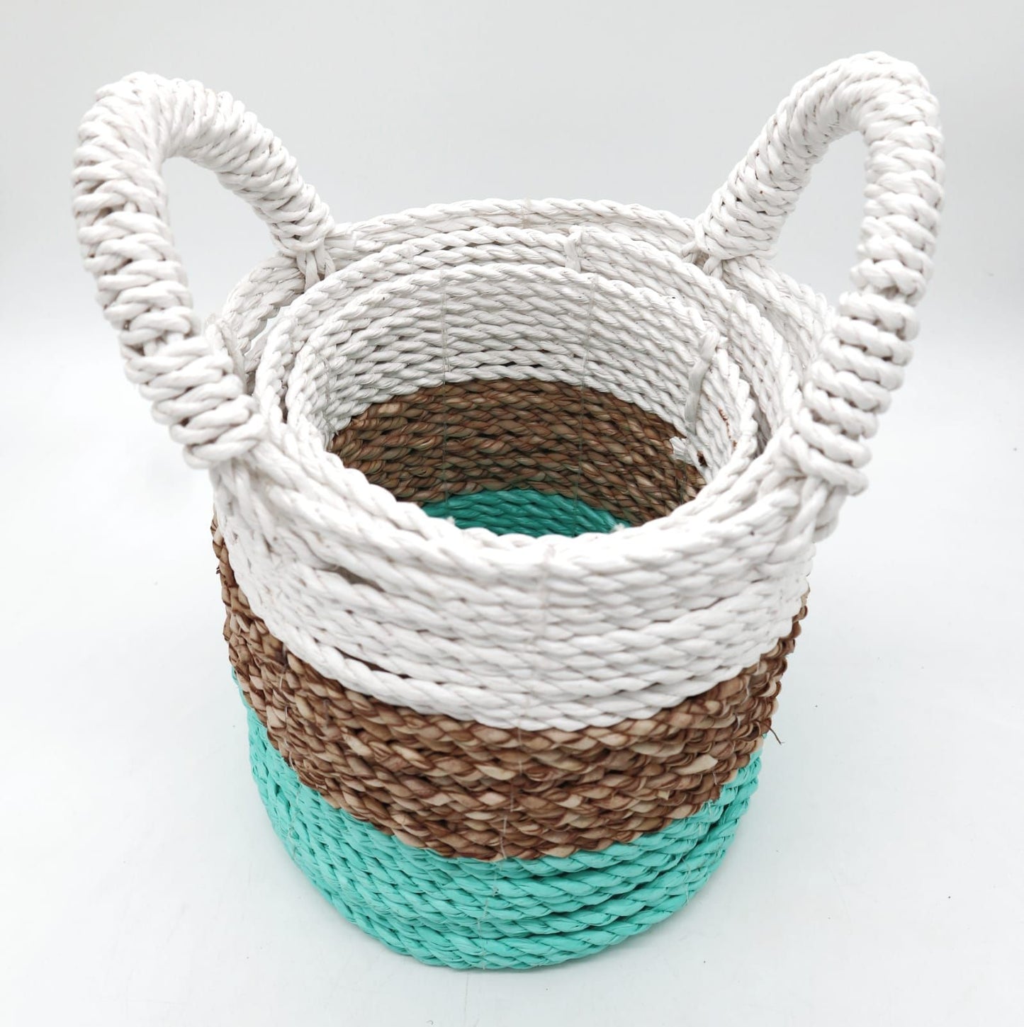 Seagrass Basket Set - Green / Natural / White – lifestyle shot