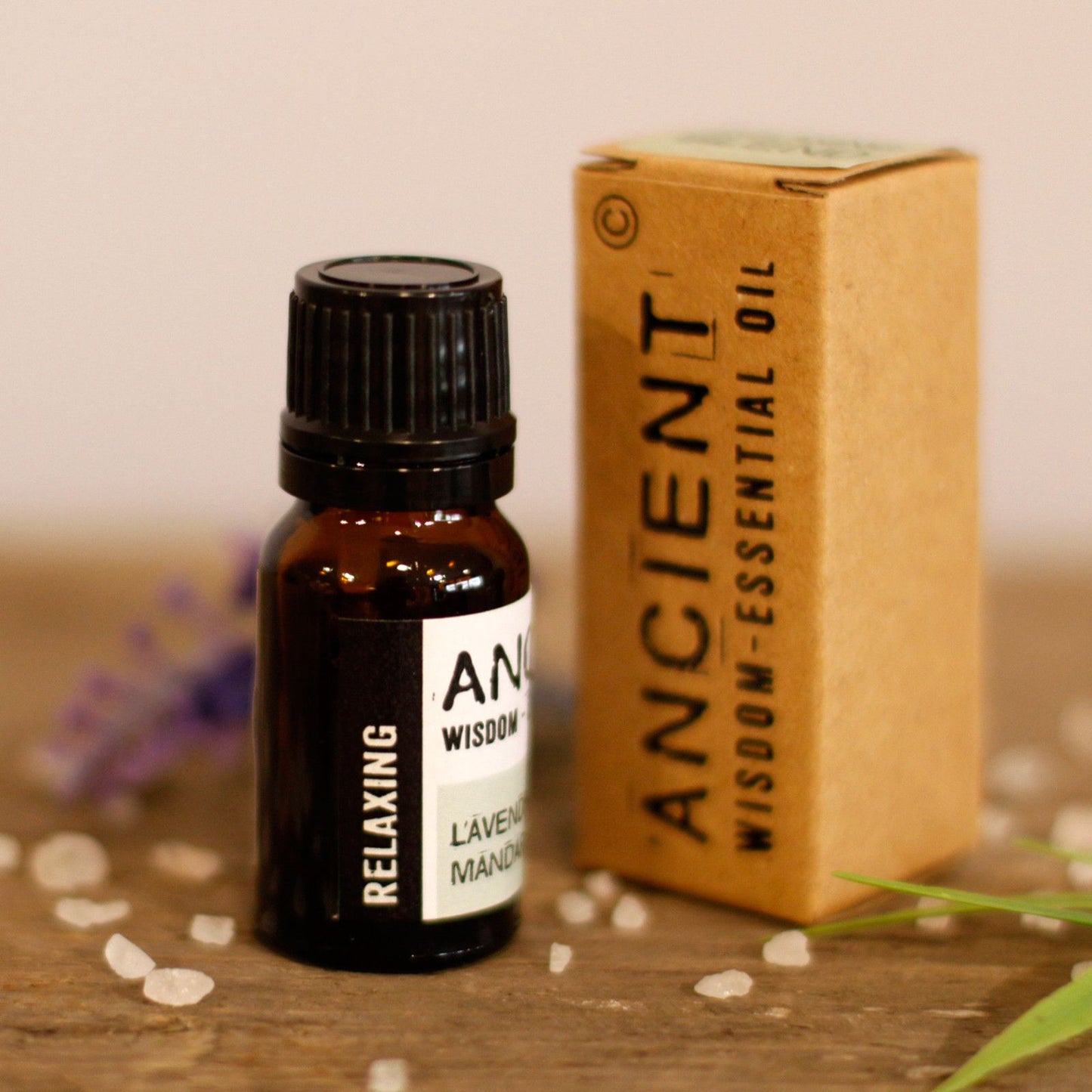 Relaxing Essential Oil Blend - Boxed - 10ml – detail view