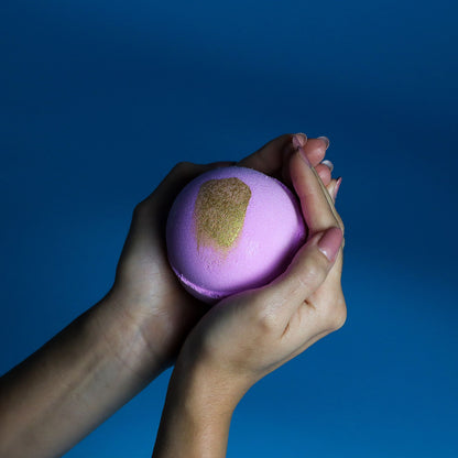 Jumbo Bath Bomb - Pink Charlotte – lifestyle shot