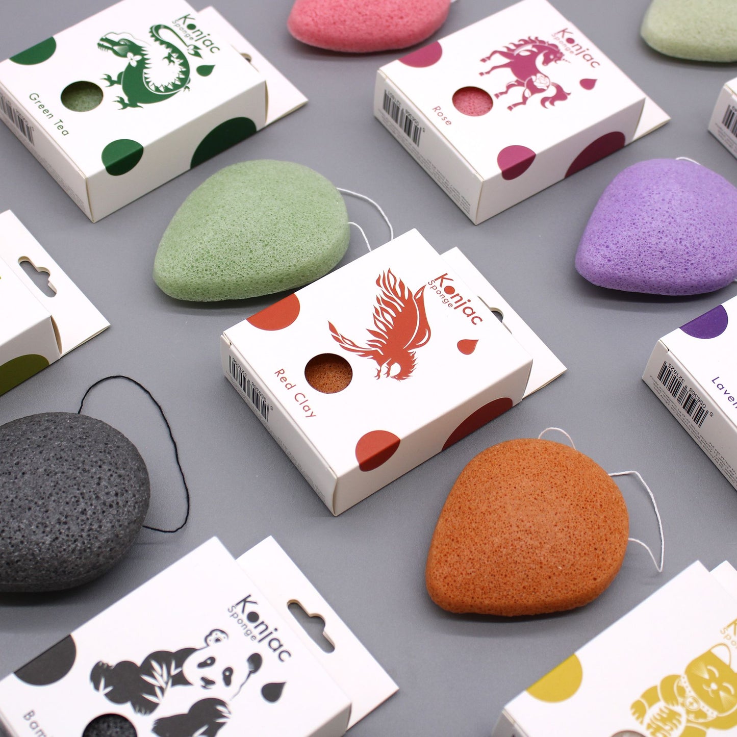 Teardrop Konjac Sponge - Green Tea - Protective – lifestyle shot