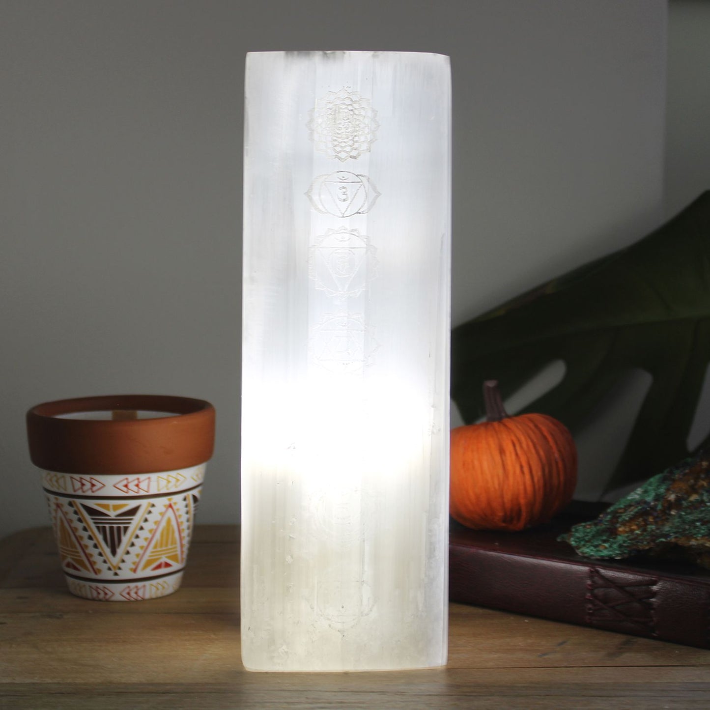 Selenite Block Lamp 25cm - Chakra Lamp – lifestyle shot