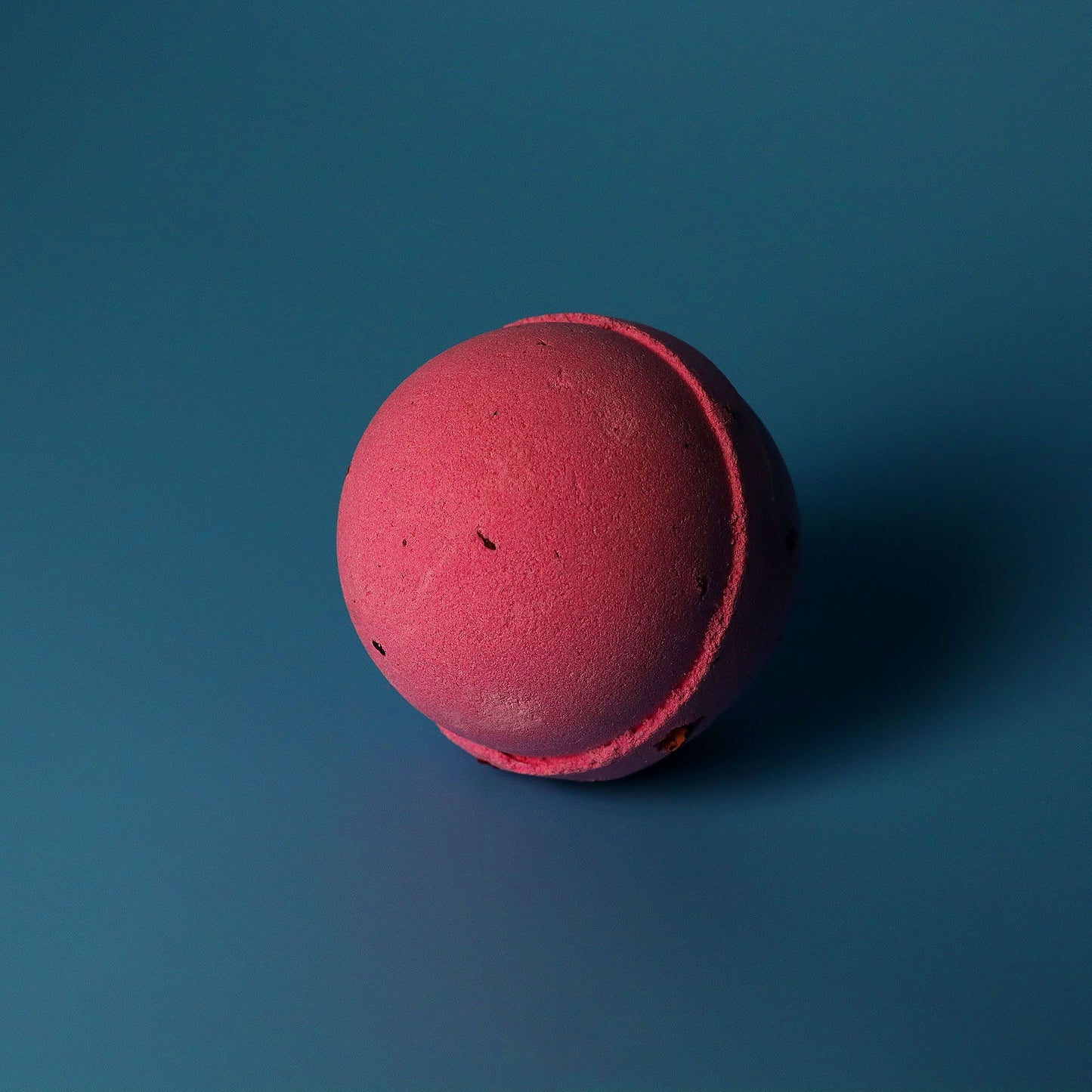 Set of 3 Rose & Petals Bath Bombs – detail view