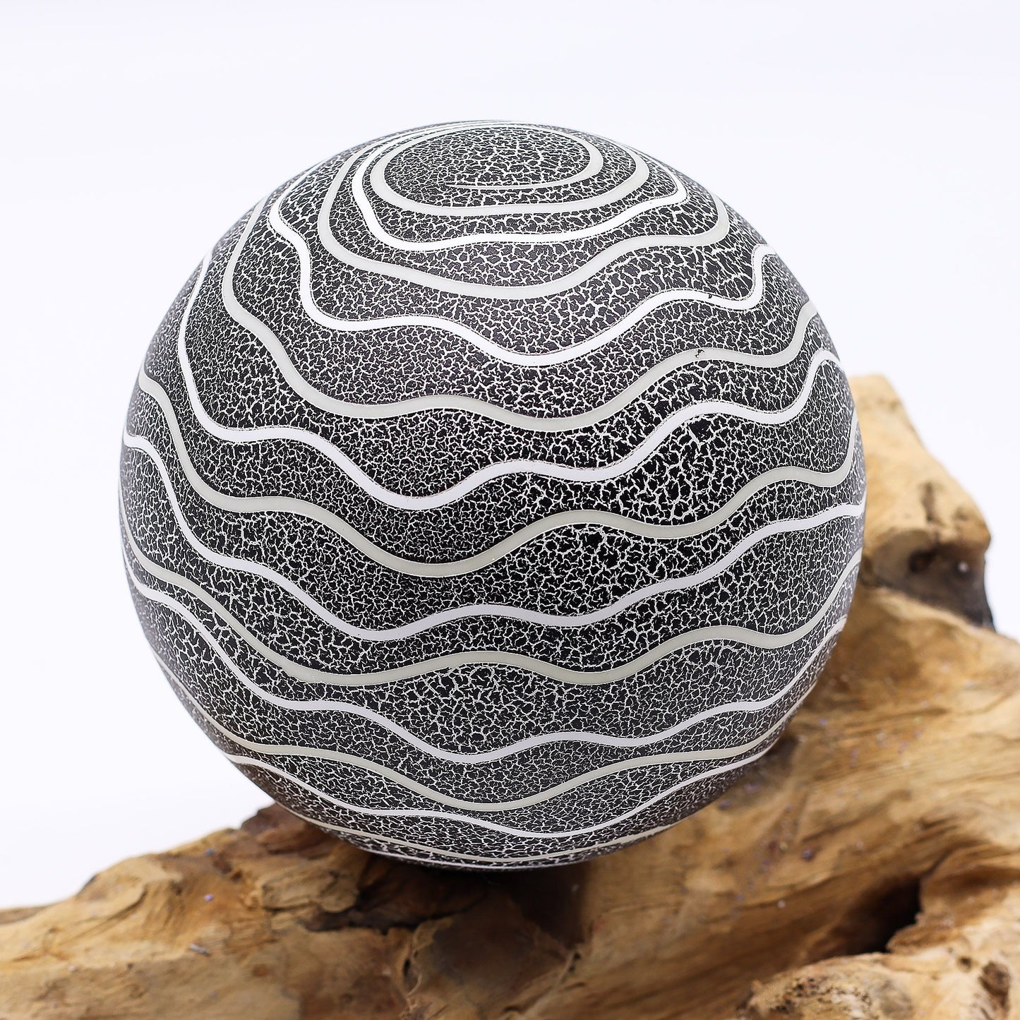 DriftGlow Lamp Grey Luna Shade – detail view