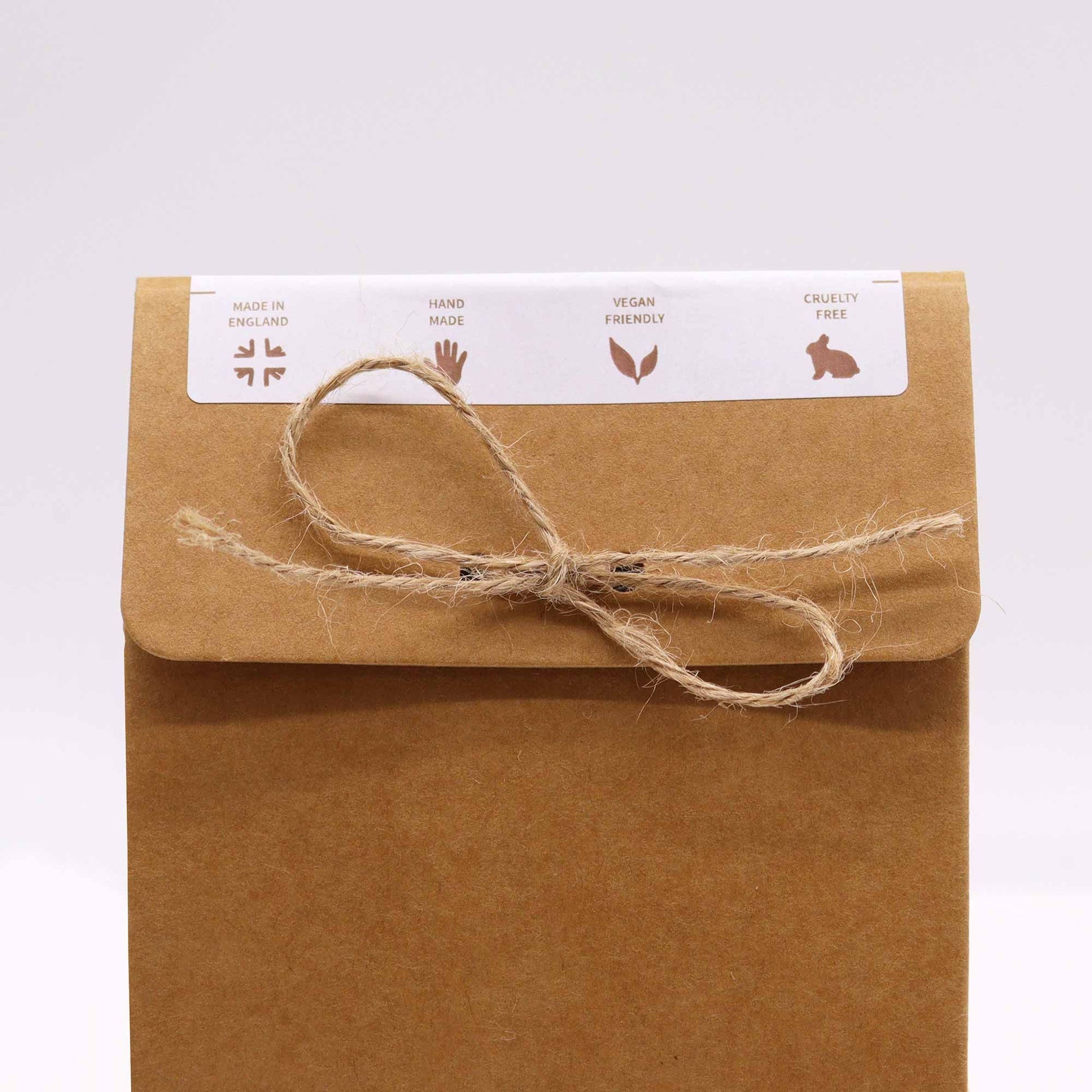 Chill Pills Gift Pack 350g - Vanilla Cup Cake – lifestyle shot