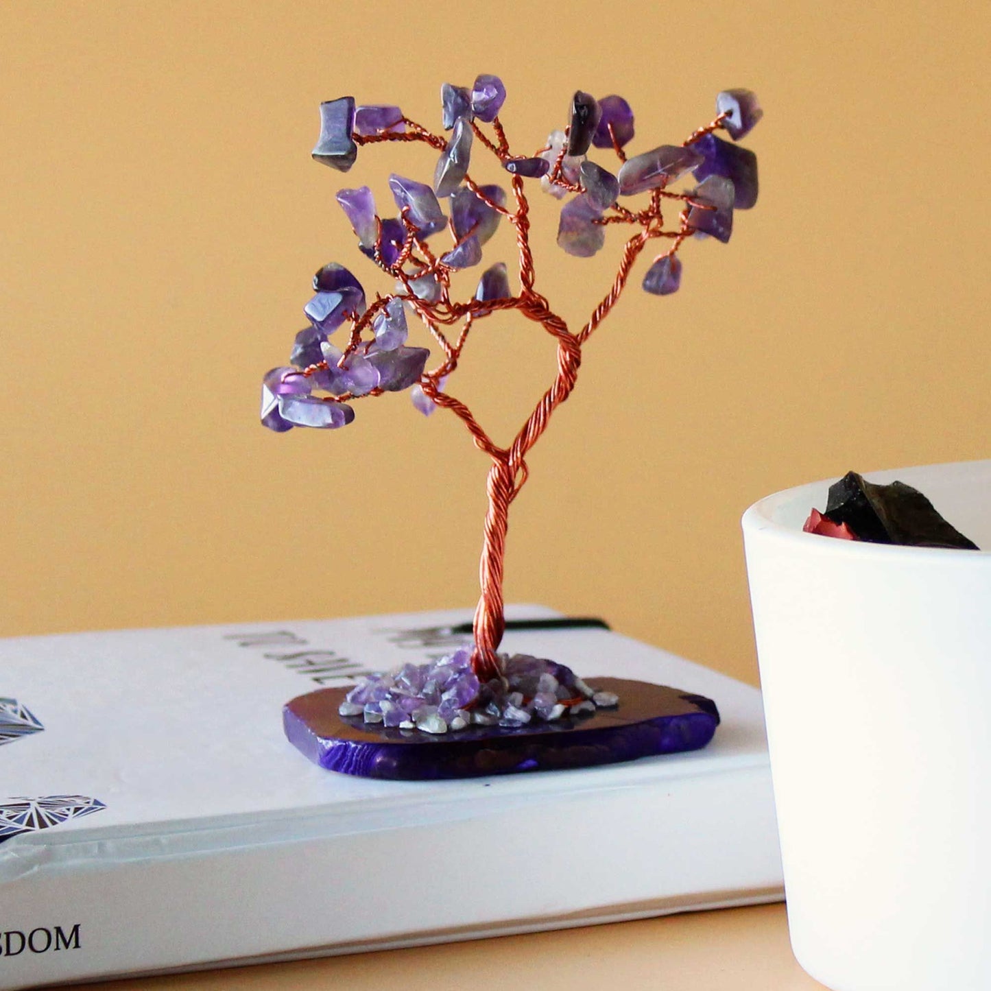 Gemstone Tree - Amethyst on Natural Agate Base (35 stones) – detail view
