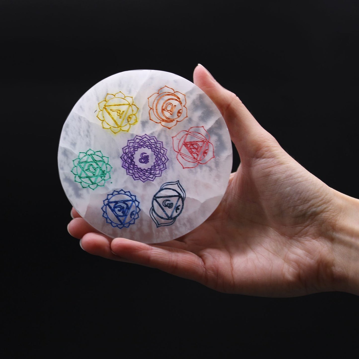 Medium Charging Plate 10cm - Chakra Design (col) – detail view
