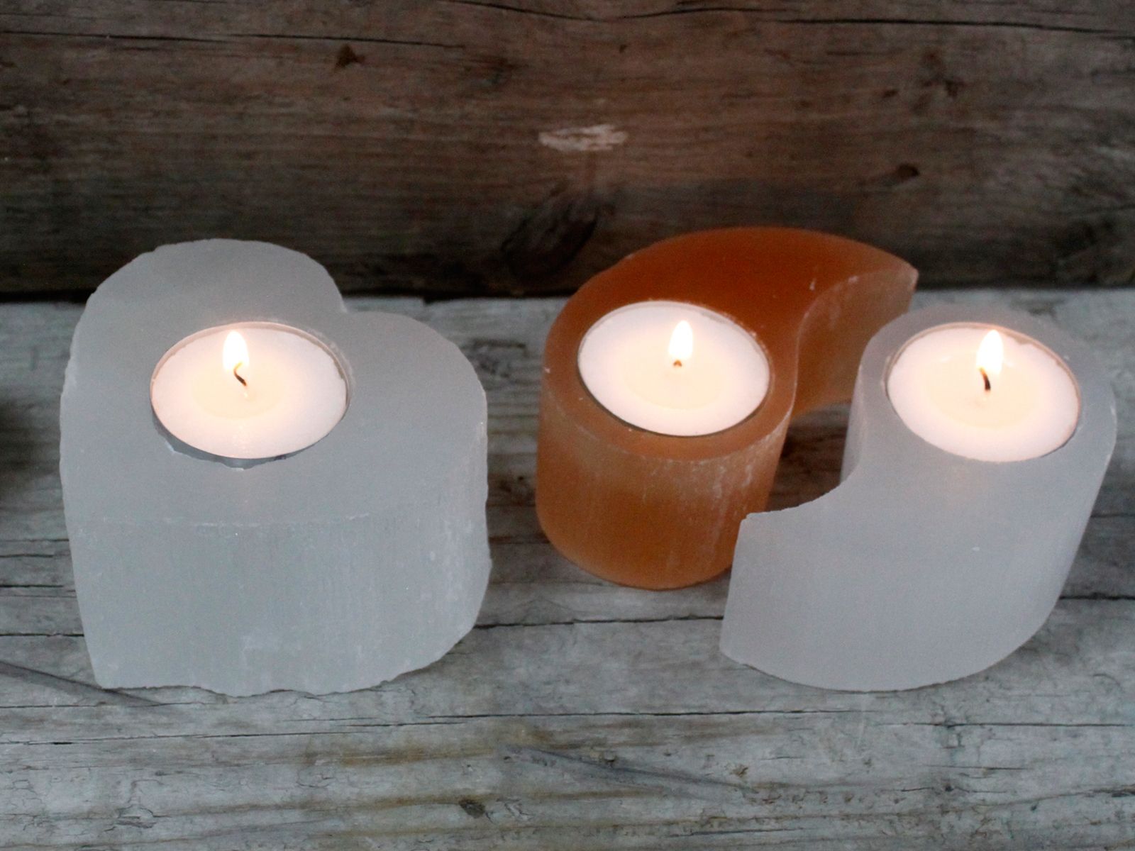 Selenite Ying Yang Candle Holder – packaging