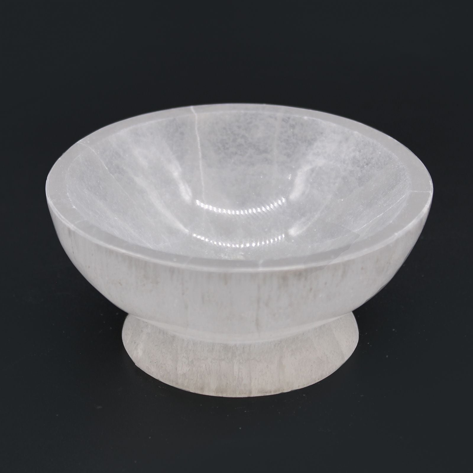 Selenite Ritual Bowl  - 10cm – detail view