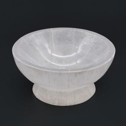 Selenite Ritual Bowl  - 10cm – detail view