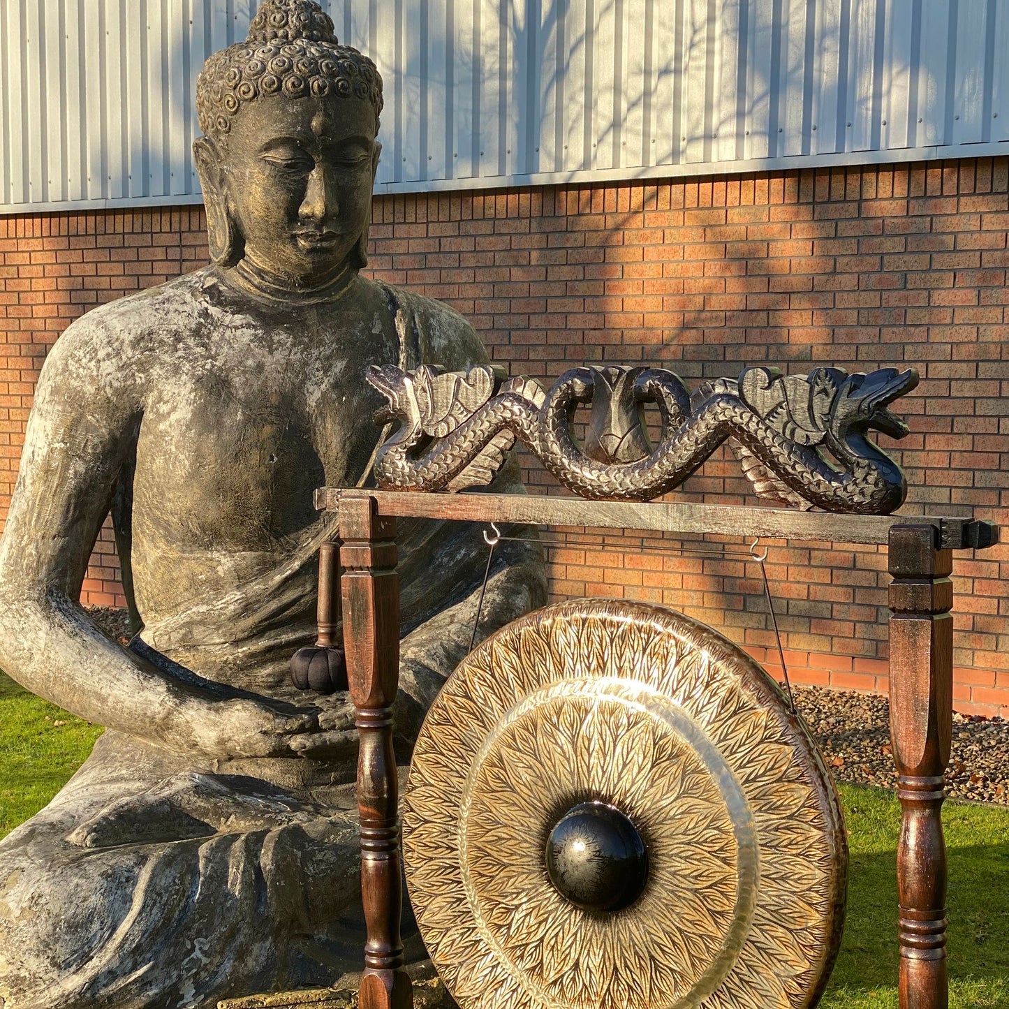 Large Gong in Brown Antique Stand - 80cm - Black - pattern – lifestyle shot