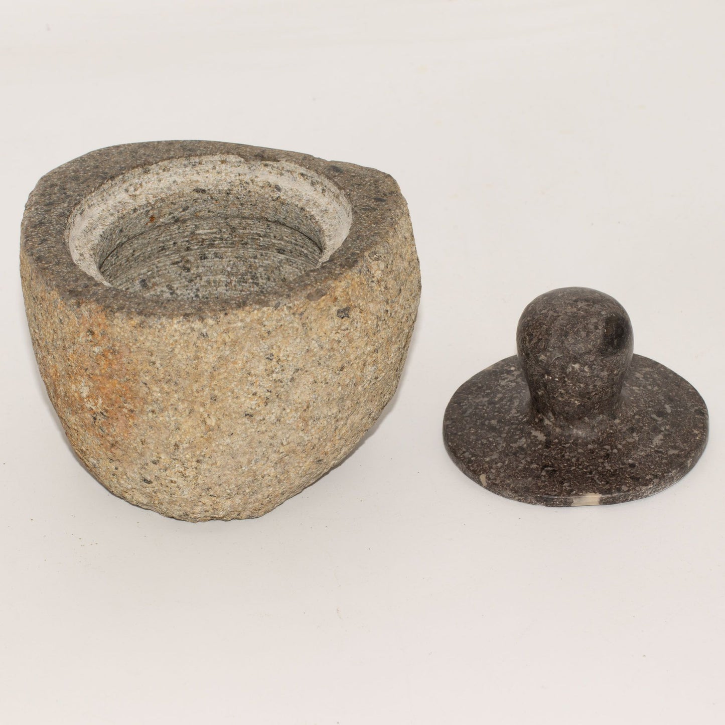 Natural Riverstone Grounding Pot -Medium (aprox 12x8cm) – lifestyle shot