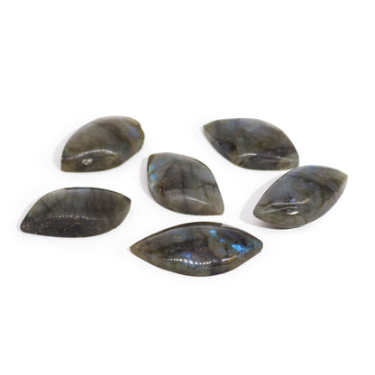 Madagascar Labradorite Leaf Stone (approx 15-20gms 45-55mm) | Auro & Co