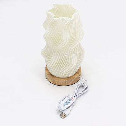 New Wave Lamp - USB (C) - 3 settings - Star Twisted – detail view