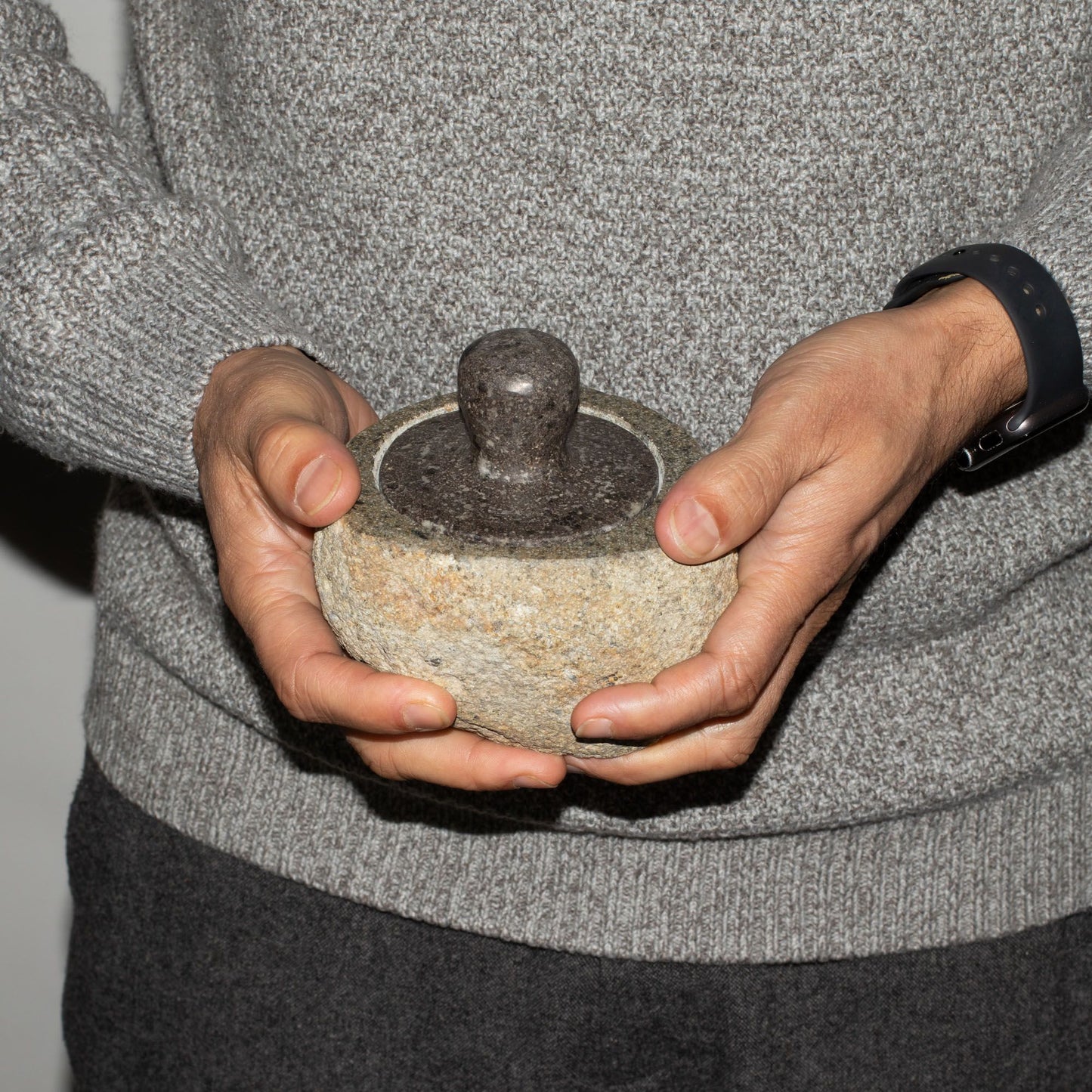 Natural Riverstone Grounding Pot -Medium (aprox 12x8cm) – product image 8